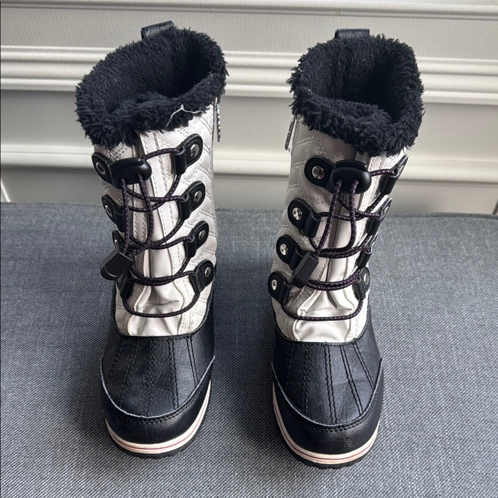 Totes Girls Black and White Winter Boots Size 13